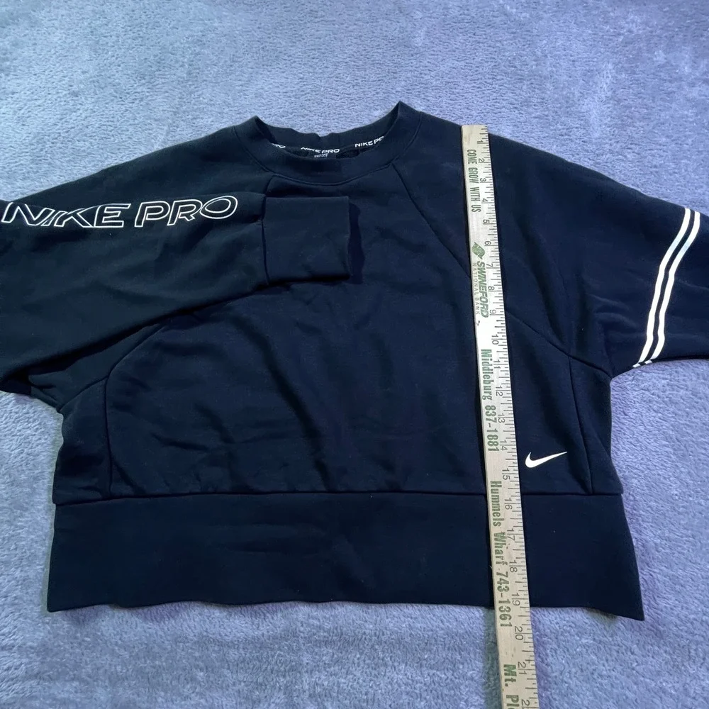 Nike Pro Dri Fit Black Cropped Sweatshirt Women's‎ Size Medium